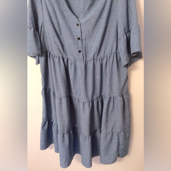 Shein Blue Button-Down Tiered Dress size 1X - Picture 4 of 6